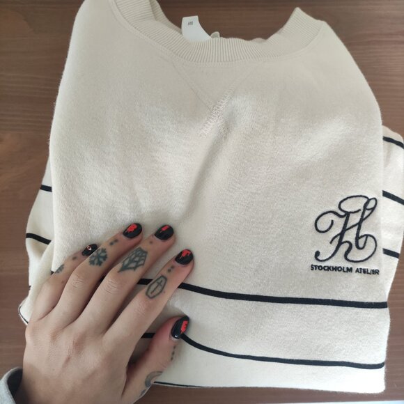 H&M Sweatshirt SIZE XS-S - Picture 4 of 5